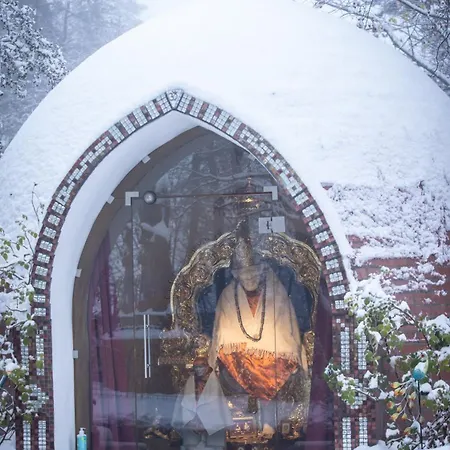 Hindu Monastery - Shree Peetha Nilaya Ashram Springen