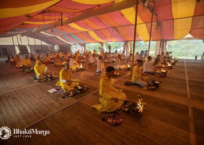 Hindu Monastery - Shree Peetha Nilaya Ashram Hotel
