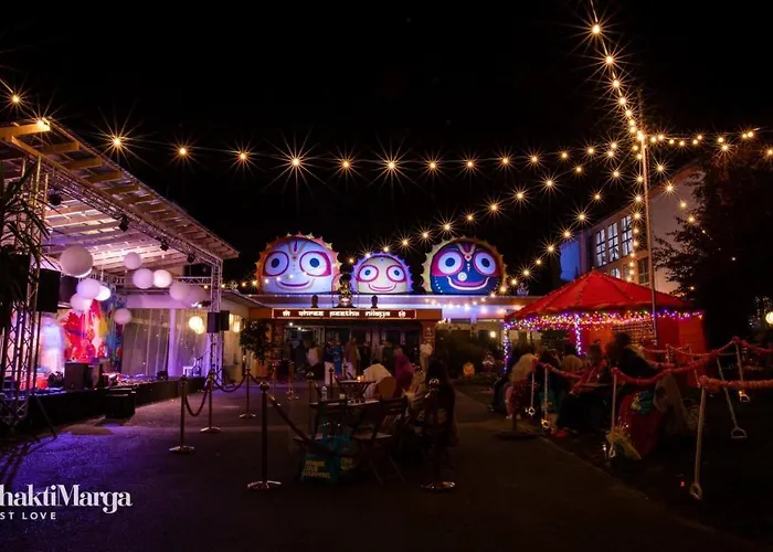 Hindu Monastery - Shree Peetha Nilaya Ashram Hotel Springen