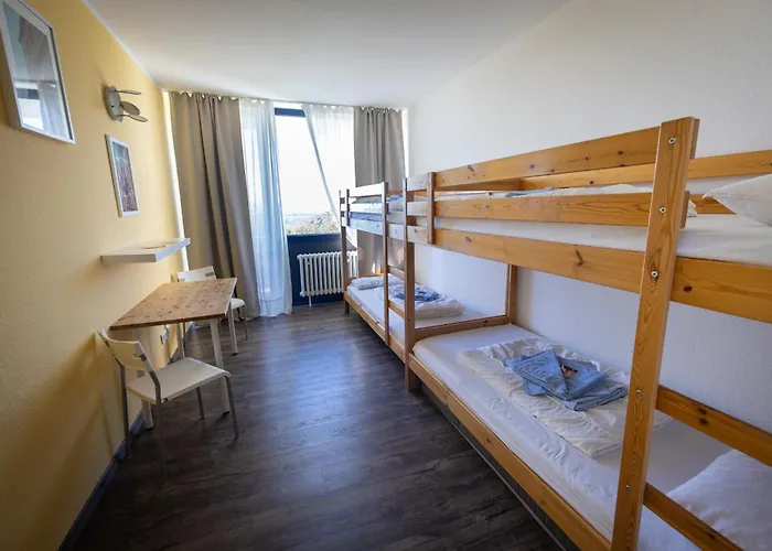 Hindu Monastery - Shree Peetha Nilaya Ashram Springen