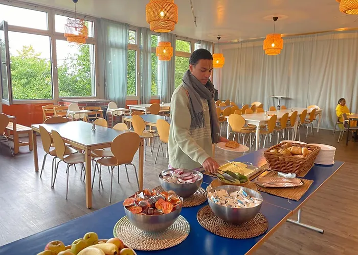 Hotel Hindu Monastery - Shree Peetha Nilaya Ashram 3*