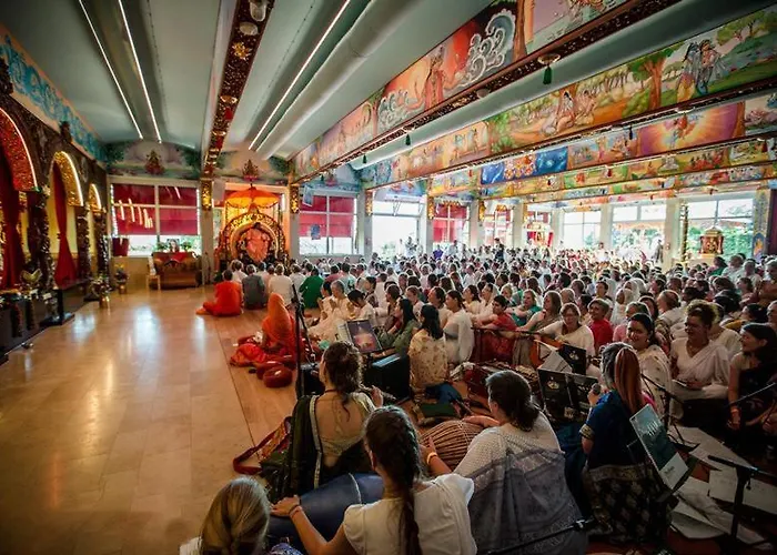 Hindu Monastery - Shree Peetha Nilaya Ashram Hotel